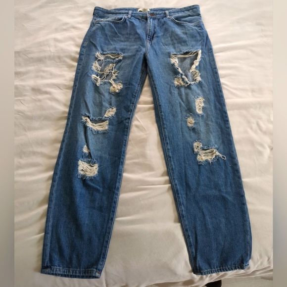 Forever 21 Baggy Straight Leg Distressed high Rise Blue Jeans Size 30 - Picture 2 of 8